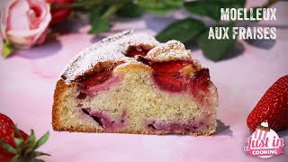 Recette de Gâteau Moelleux aux Fraises [upl. by Trebuh]