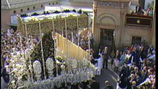 Procesión La Estrella Semana Santa de Sevilla [upl. by Gorden]