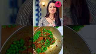 Pakhi making matar sabji ytshorts ghumhaikisikeypyaarmeiin saivirat matar recipe [upl. by Oringas958]