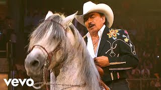 Joan Sebastian  Me La Escondieron Sus Padres En Vivo [upl. by Stanley663]