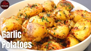 How to make garlic potatoes on a pan  Easy Garlic potatoes recipe [upl. by Ylelhsa]