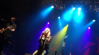 Halestorm  Jump The Gun For the first time live London Koko 18082015 [upl. by Grantham]