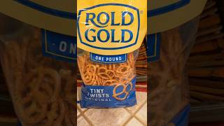 Rold Gold Tiny Twists Pretzels pretzels pretzel roldgold auntieannes wetzelspretzels snacks [upl. by Stubstad984]