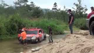 POS TENAU ULU SLIM RIVER PERAK 4x4 MORExtreme 2013 [upl. by Inilam]