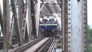 Terrific Display of Sparks amp Thundering Sounds by MEMU at Ulhas Bridge Central Railway [upl. by Eisyak511]