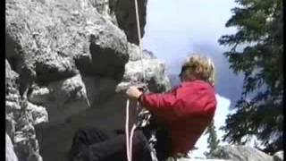 Climbing Tools Demo ascending with prussik and garda Hitch [upl. by Beckie95]