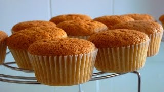 Receta básica de Cupcakes  Como hacer Bizcocho para Cupcakes Fácil [upl. by Frederique385]