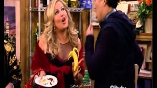 2 broke girls 2x22 Acting amp Filming Caroline and Max [upl. by Erminia]