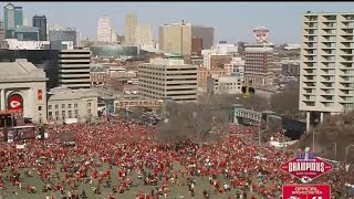 Tiroteo deja al menos un muerto y varios heridos en la fiesta por el Super Bowl en Kansas City [upl. by Swainson]