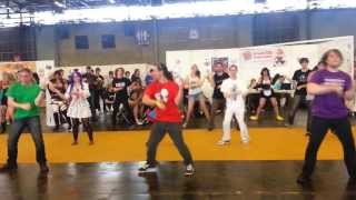 Hatsune Miku  PoPiPo Vegetable Juice Dance cover at Japan Expo 2013 [upl. by Alleiram]