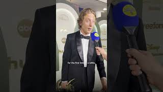 Jeremy Allen White celebrates Emmy win with ‘The Bear family [upl. by Eocsor]