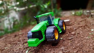 FAZENDA DE BRINQUEDOSMELHORANDO A PLANTAÇÃO DE CAPIM 🚜🌿🌿 [upl. by Lester429]