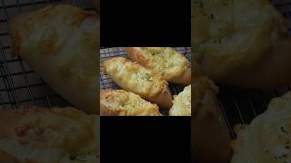 明太ポテトパン焼きます🥖てごねパン パン生地 簡単レシピ 製パン 成形 成形動画 明太ポテトパン 明太子 明太子パン 惣菜パン [upl. by Engle]