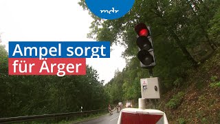 Erzgebirge Baustellenampel sorgt seit 18 Jahren für Frust  MDR um 4  MDR [upl. by Ocirema155]