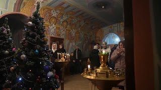 Orthodoxe Weihnachten in der Ukraine Gottesdienst im Untergrund [upl. by Kier]