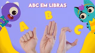 Aprenda o Alfabeto Completo em Libras  Infantix [upl. by Savannah302]