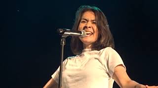 quotDrunk Walk Homequot Mitski  End Of The Road Festival Août 2019 [upl. by Ynaffets]