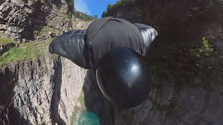 Wingsuit flying Walenstadt TheCrack Insta360X2 [upl. by Cawley]