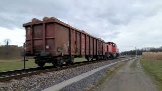 ÖBB 2070 049 mit Holzgüterzug von Purgstall nach Pöchlarn bei Petzenkirchen um kurz vor 0925 [upl. by Hillhouse]