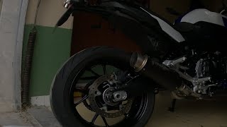 BMW F900R  STOCK EXHAUST VS MIVV GP BLACK [upl. by Nylimaj]