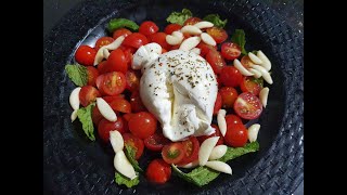 Cutting Cheese Burrata  चीज़ बुर्राता का मज़ा ऐसे लें [upl. by Crofton]