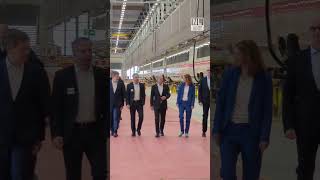 Ankunft Bundeskanzler Olaf Scholz im neuen ICEWerk Cottbus [upl. by Virgilia]