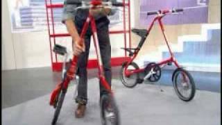 Comment plier son velo pliant strida [upl. by Reinar]