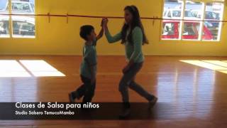 Clases de Salsa para NIños en TemucoMambo [upl. by Eitsim]