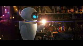 WallE Trailer Dublado Portugues [upl. by Niarfe]