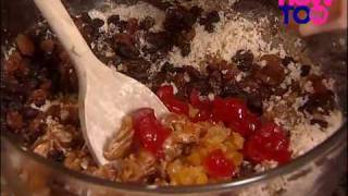 How To Make The Perfect Christmas Pudding [upl. by Nosyt]