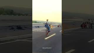 Kya bolti public👀 please shoport karo🙏viralshort stuntcycle pleasesubscribe me [upl. by Eessej]