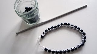 DIY  Bracelet simple en crochet et en perles [upl. by Niraj]