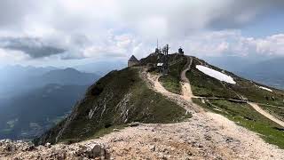 Wandern in Kärnten  Bergwanderung auf den Dobratsch Gipfel Ausblick und Gewitter [upl. by Yerot]