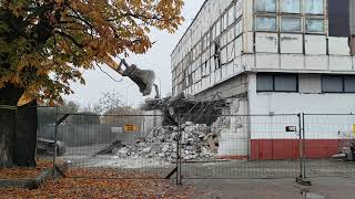 Pożegnanie z Bolko Zobacz jak burzą kultową budowlę [upl. by Yllim]