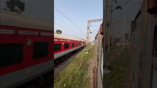 WAP7 Howrah Rajdhani exp overtakes WAP7 Coalfield exp at 130 kmph [upl. by Aicillyhp]