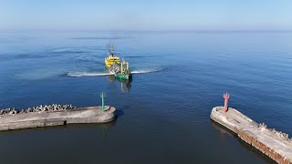 Darłowo  Darłówko  A Hopper Dredger  Pogłębiarka  DJI Air 3 Dramatic Drone Footage 4K [upl. by Booth]