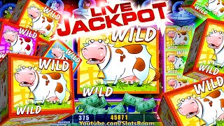 LIVE JACKPOT MAX BET GIANT SYMBOLS BONUS  Invaders Attack From the Planet Moolah CASINO SLOTS [upl. by Pell366]