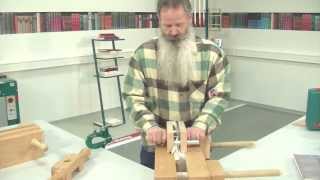 Holzwerkzeuge im Einsatz  Schmedt The World of Bookbinding [upl. by Curson]