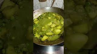 Aalu Matar ki sabji Recipe  shortsyoutubeshorts trending tastyreciepes  cooking  viral food [upl. by Weeks318]