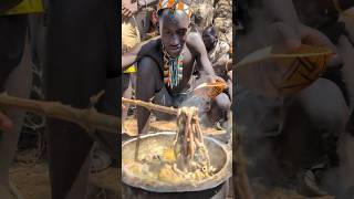 Hadzabe tribe chief preparing his favorite meal today 😋‼️😲hadzabetribe foodie food [upl. by Kramnhoj735]