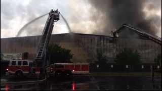 Southfield 2nd Alarm Fire 20000 8 Mile 52714 [upl. by Dermott]