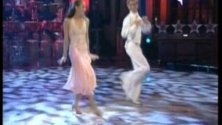 Ballando con le stelle Quickstep MARTINA PINTO  UMBERTO GAUDINO [upl. by Yvehc109]