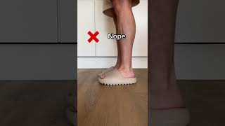 Yeezy Slides richtig stylen 😇🤝 yeezy yeezyslides sneakers [upl. by Sucam]