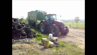 Ensilage dherbe à lautochargeuse  Silage grass autoloader [upl. by Esinev706]