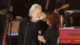 Kris Kristofferson and Roseanne Cash sing quotLoving Her Was Easier Than Anything Ill Ever Do Againquot [upl. by Emery]