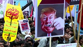 Iran proteste contro Trump davanti allambascaita Usa a Teheran [upl. by Behm]