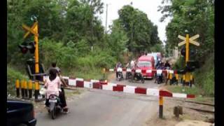 Banten Express entering Walantaka Station [upl. by Malcom]