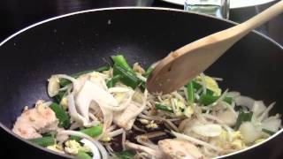 How to make chicken chow fun rice noodle [upl. by Ileyan]