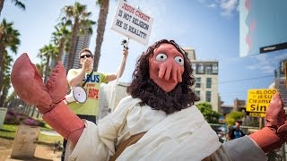 Zoidberg Jesus at ComicCon [upl. by Laurena]