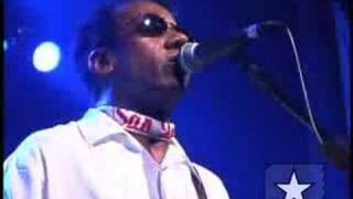 Jorge Ben Jor  quotOba lá vem elaquot  2004  Showlivrecom [upl. by Annal]